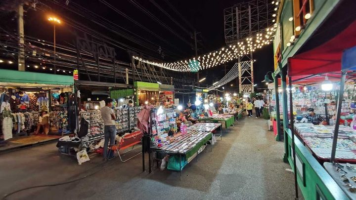 Green Day Night Market