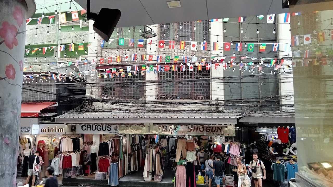 Pratunam Market