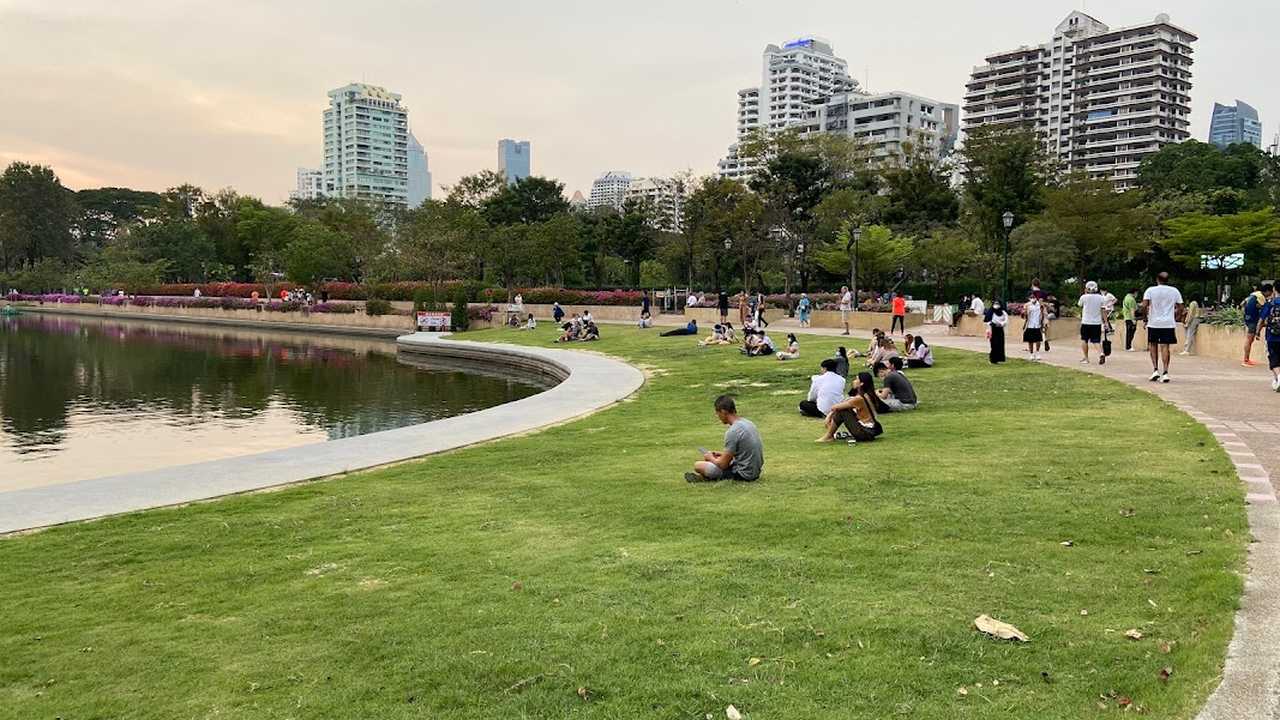 Benjakitti Park Lake