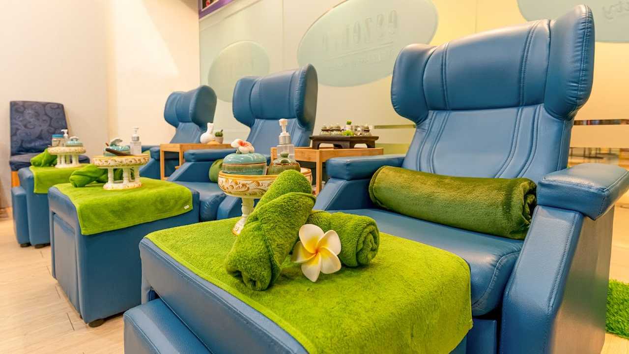 Eszence Massage & Spa