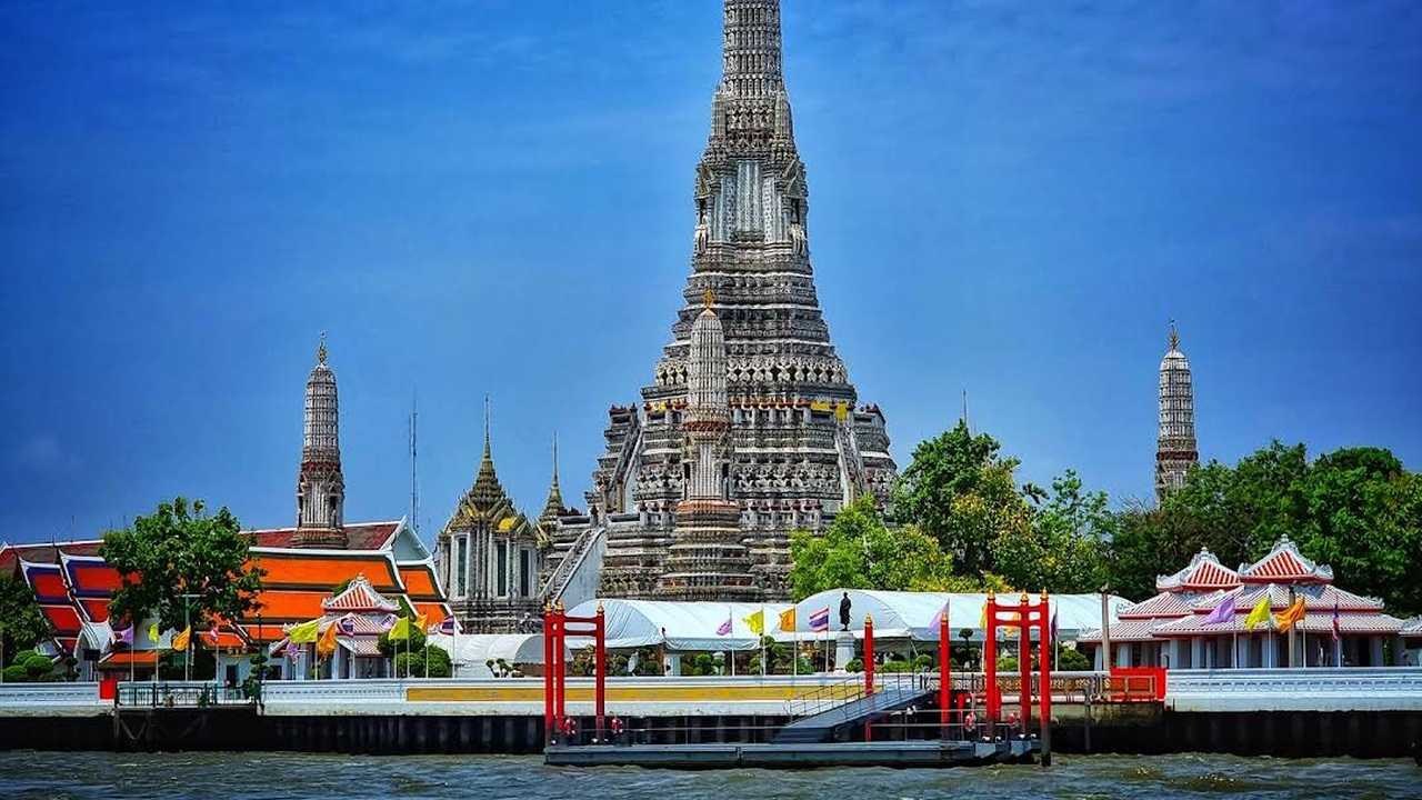 Wat Arun Ratchawararam Ratchawaramahawihan