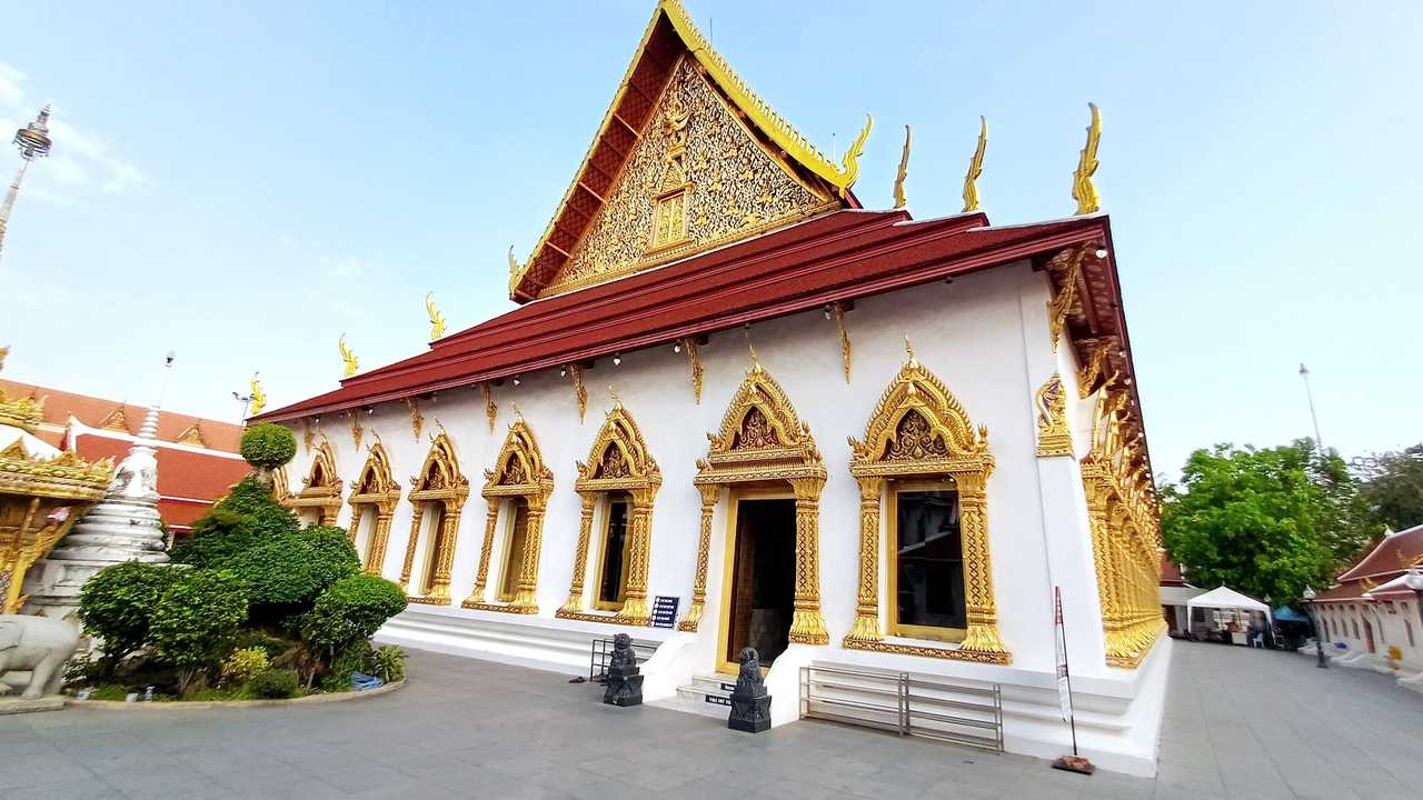 Wat Chana Songkhram