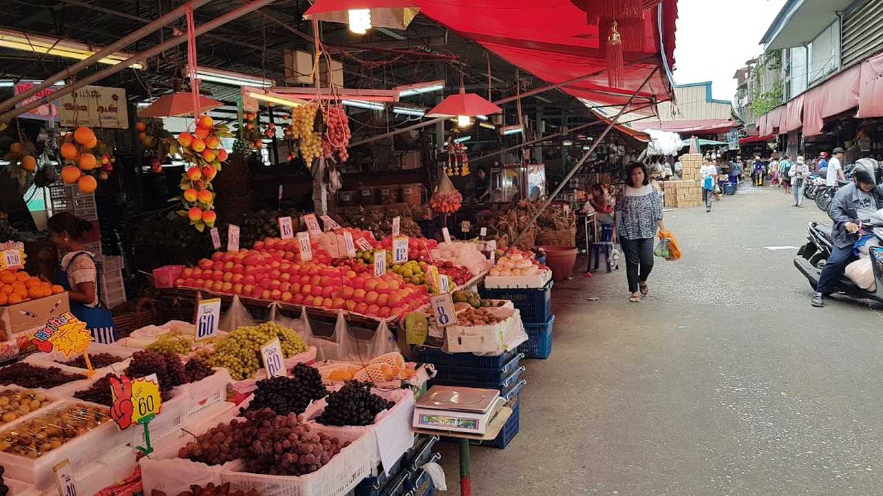 Khlong Toei Market