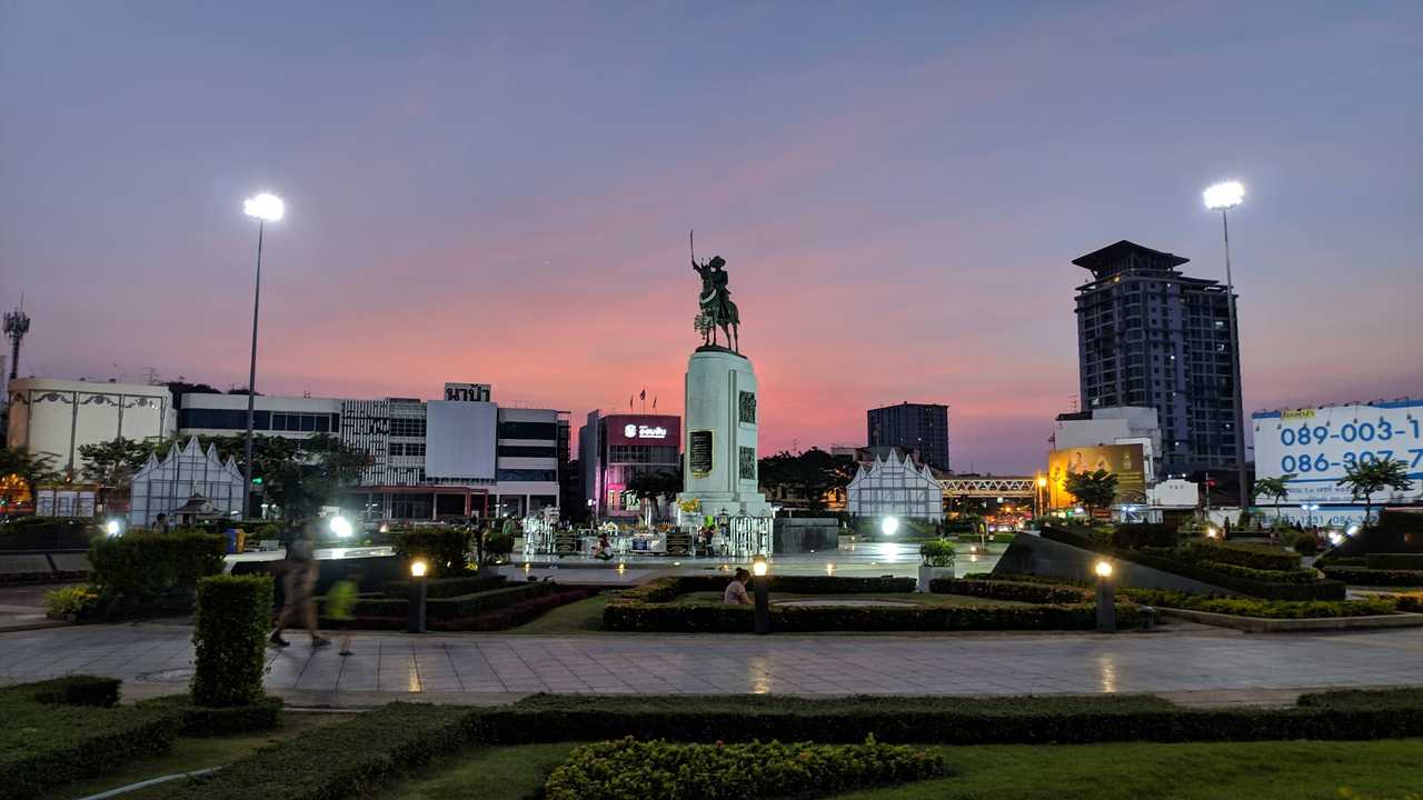 King Taksin the Great Monument