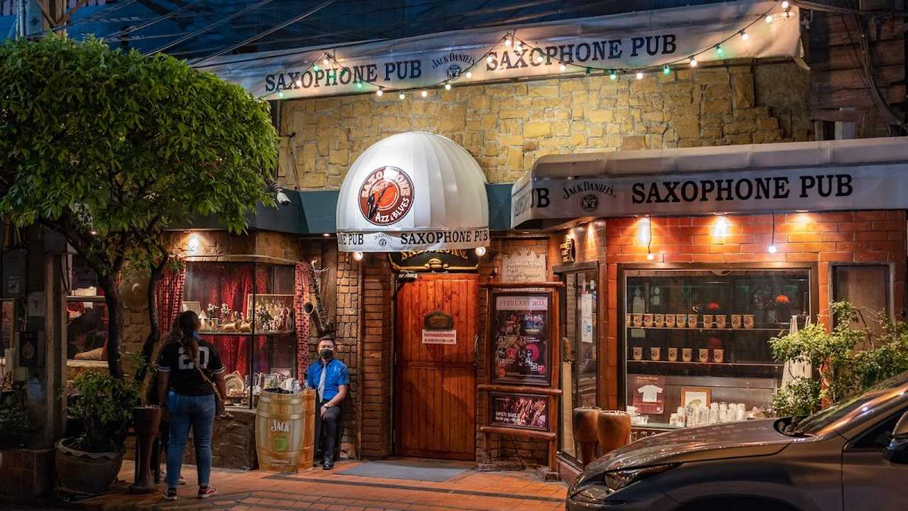 The Saxophone Pub