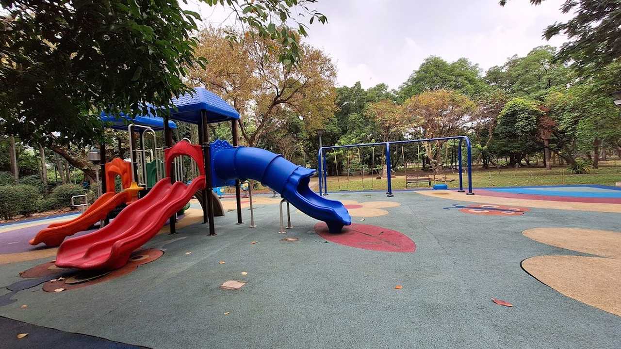 Thonburirom Park