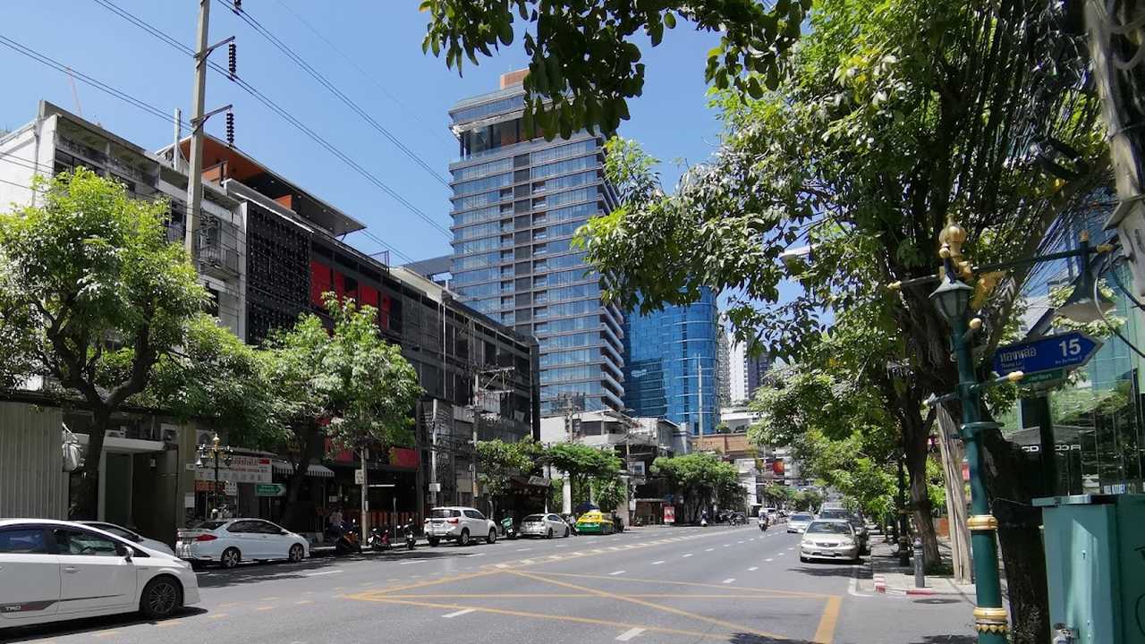 Thonglor